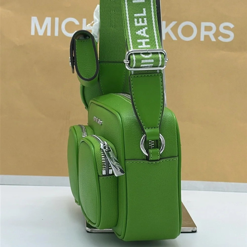 Michael Kors Jet Set Leather Medium Crossbody Bag with Case for Apple Airpods Pr - Picture 4 of 16